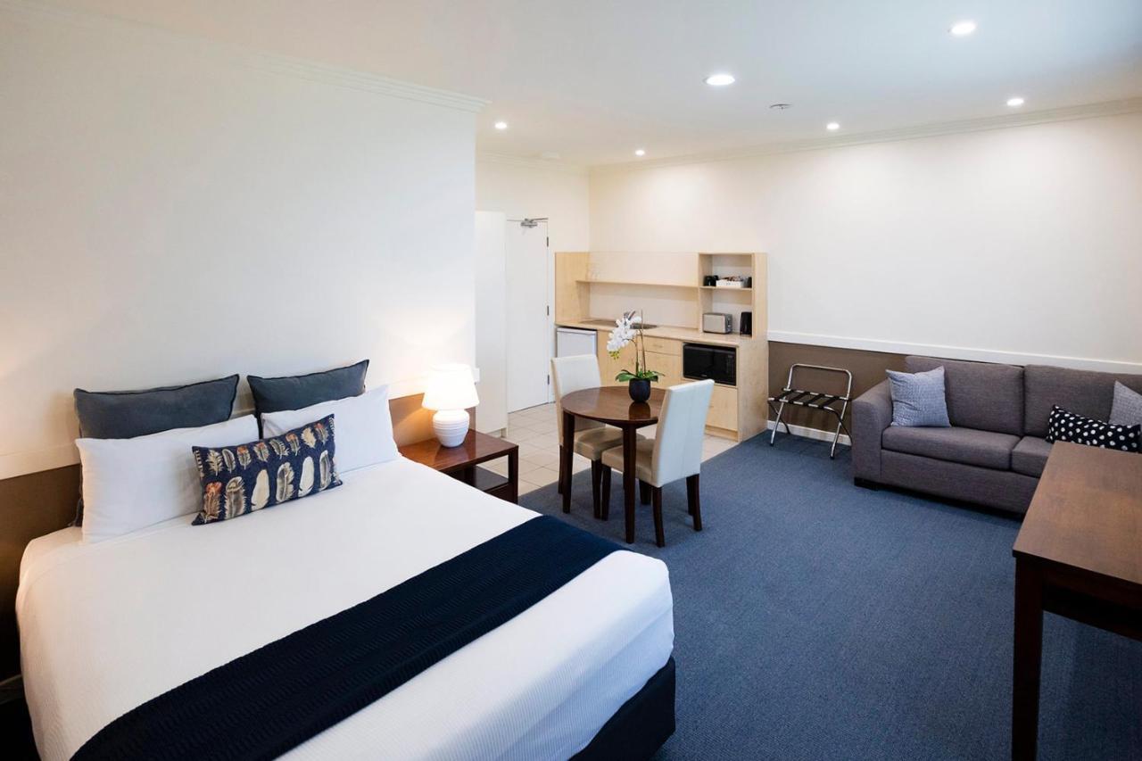 Hawkesbury Race Club Motel Виндзор Экстерьер фото
